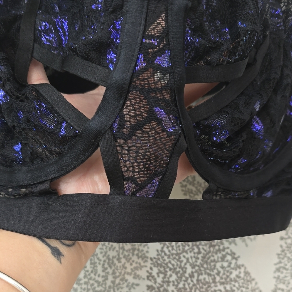 Torrid Black and Blue Lace Bra with Wide Straps - Picture 3 of 7
